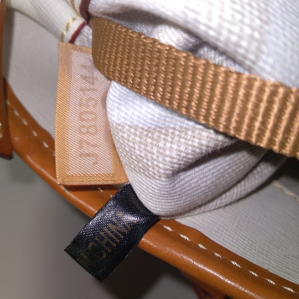 Authentic Dooney & Bourke Shelby Shopper Carmel/Tan Leather Tote and Wallet Set - Picture 3 of 16